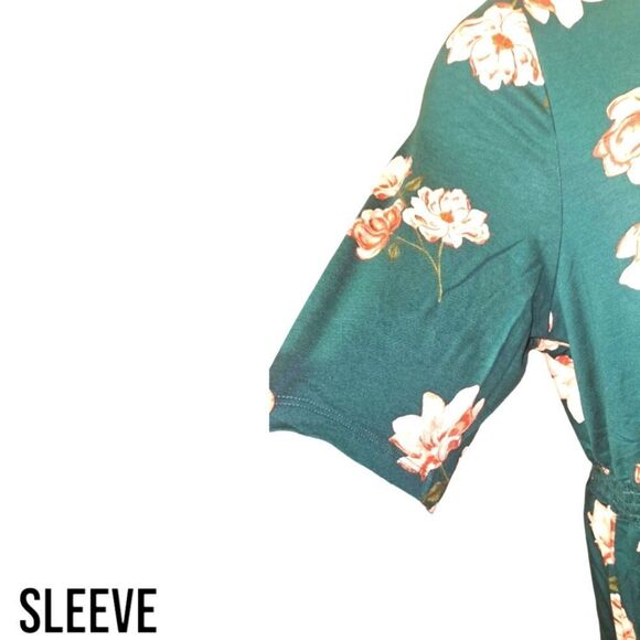 TORRID NEWβPLUS SIZE FLORAL Super Soft V Neck Tie Front Elbow Sleeve Babydoll 2X - Picture 2 of 16